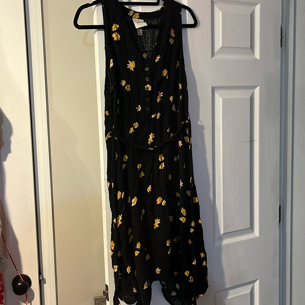 Black Knox rose dress